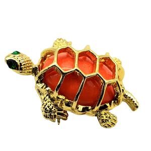 Gerrys Turtle Brooch Small Orange Lucite Tortoise Pin Vintage Signed Green Eyes
